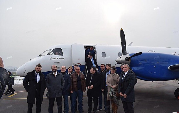 Из аэропорта Николаев вылетел первый за пять лет самолет