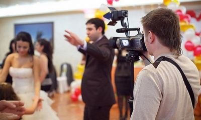 Как выбрать хорошего видеооператора на свадьбу 