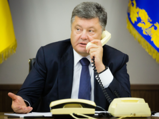 Как оказывается, Порошенко звонил Путину сходу опосля «исчерпания» конфликта в Керченском проливе