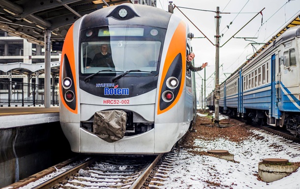 Поезд Киев-Запорожье в декабре и январе будет курсировать ежедневно