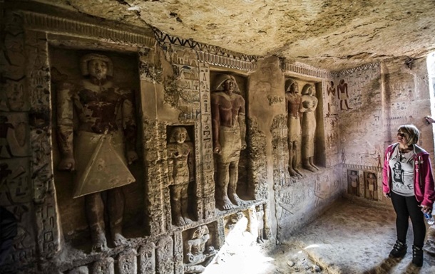 В Египте нашли нетронутую гробницу