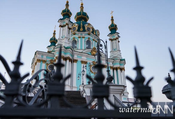 Новоиспеченная украинская церковь: наново креститься и венчаться не придется
