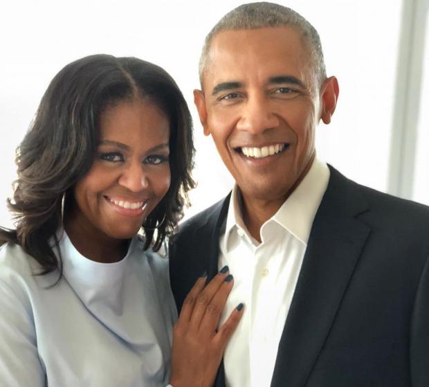 Мишель Обама сменила имидж: экс-первая леди США вышла на сцену в дорогом гламурном наряде