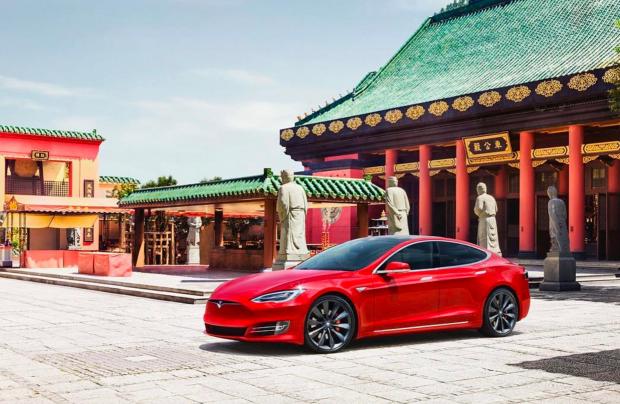 Tesla в Шанхае: Илон Маск приступает к строительству крупнейшего завода в Китае