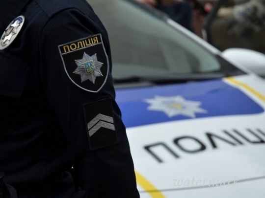 В Одессе косой водитель с дружками безжалостно заездил патрульного