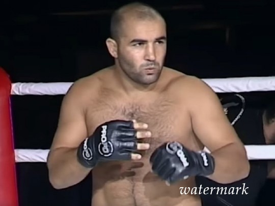 Чемпион ММА, побеждавший Хабиба, умер от изощренной пневмонии(видео)