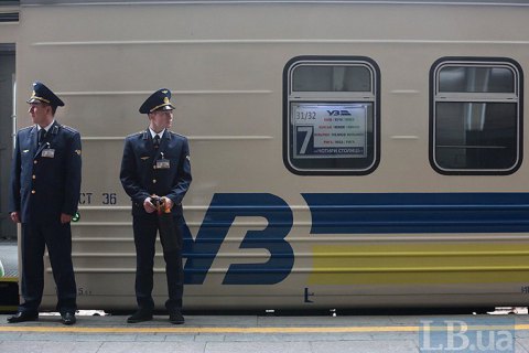 "Укрзализныця" намерена запустить поезд "пяти столиц" до гроба мая