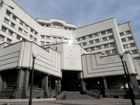 Зеленский назначил Вениславского представителем президента в Конституционном суде: что о нем известно