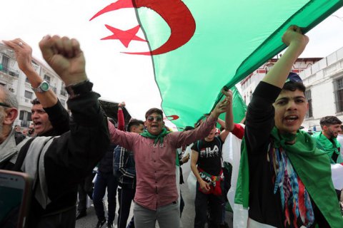 В Алжире аннулировали президентские выборы из-за отсутствия кандидатов
