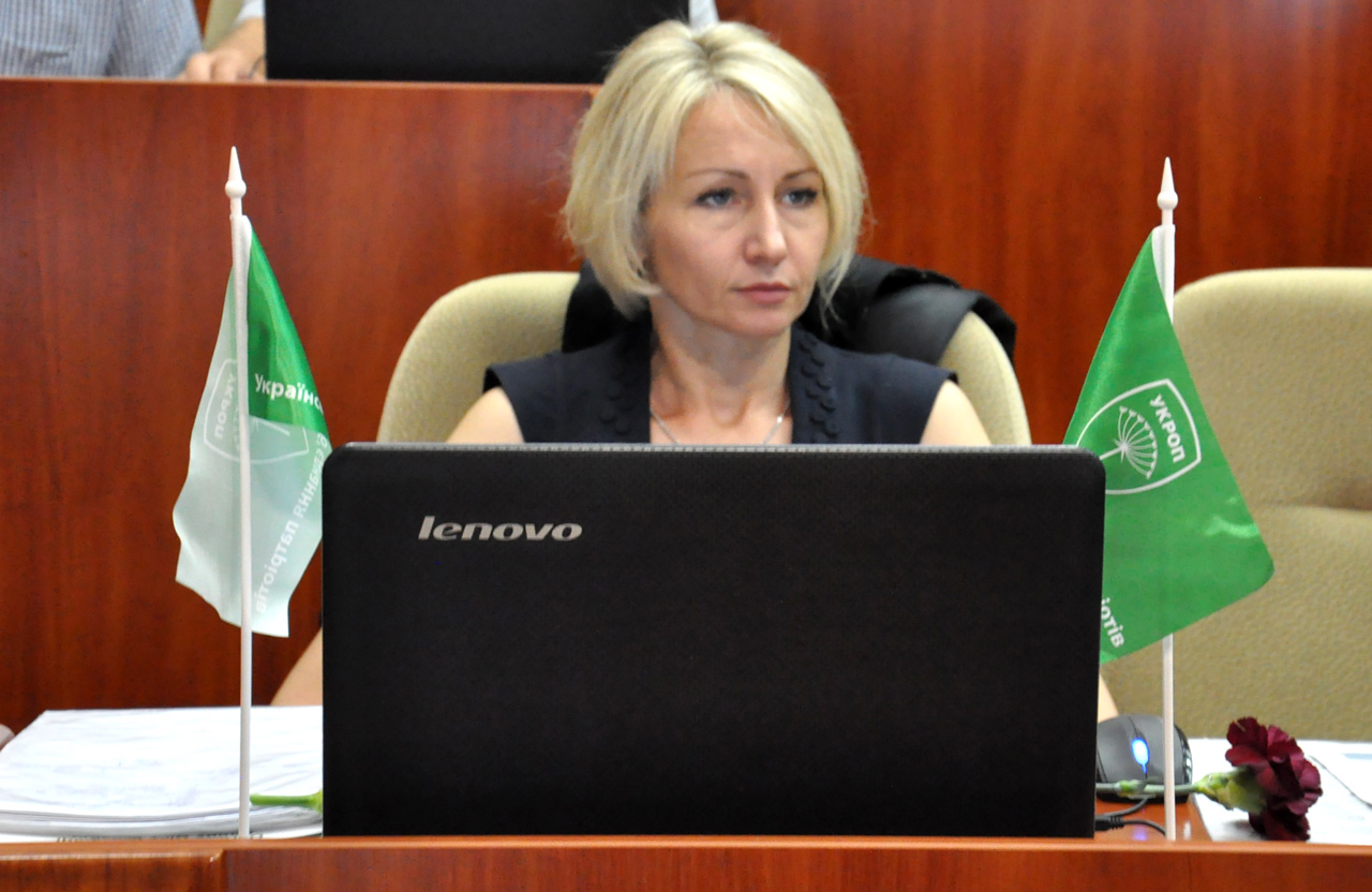 Вісті з Полтави - Інна Авраменко вийшла зі складу фракції партії «УКРОП», щоб не голосувати за відставку Олександра Біленького