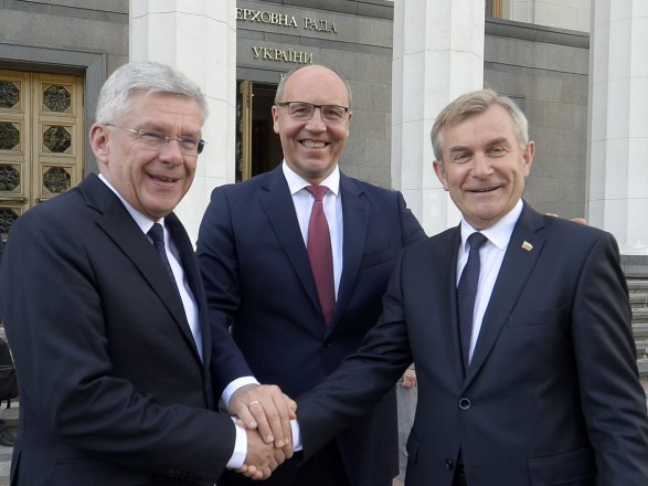 Двери в НАТО и ЕС должны быть разинутыми для Украины - спикер польского парламента
