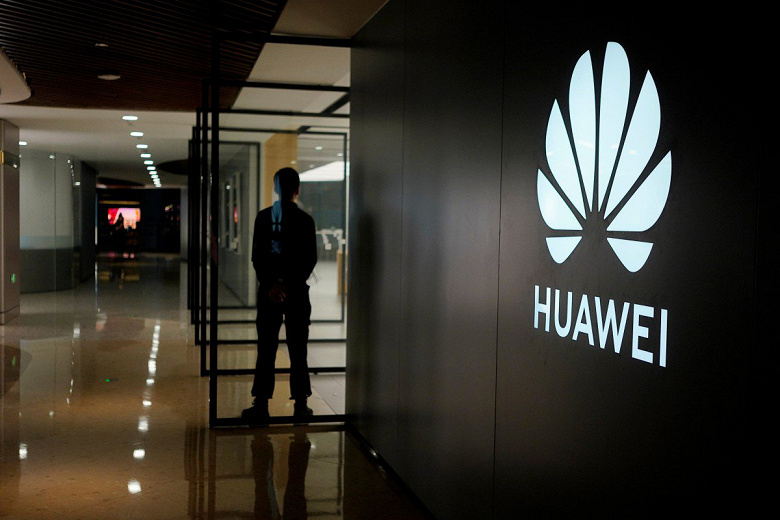 Новейший виток противостояния Китая и США: Huawei попросила американского оператора Verizon заплатить свыше 1 биллиона долларов за лицензирование патентов