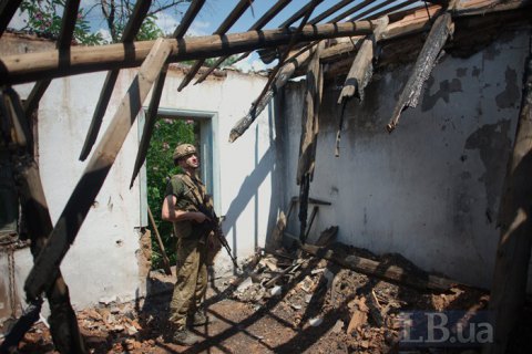​На Донбассе за сутки приключилось 30 обстрелов, ранены двое военных