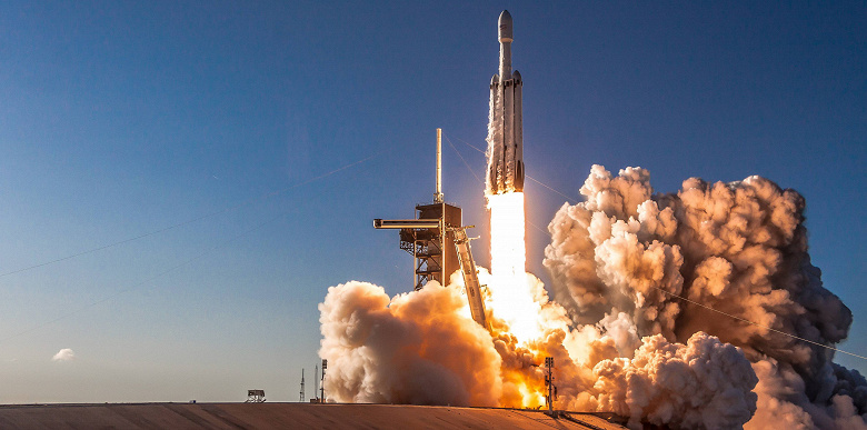 Во времена вытекающего запуска ракеты Falcon Heavy будут задействованы ранее уже использовавшиеся ускорители