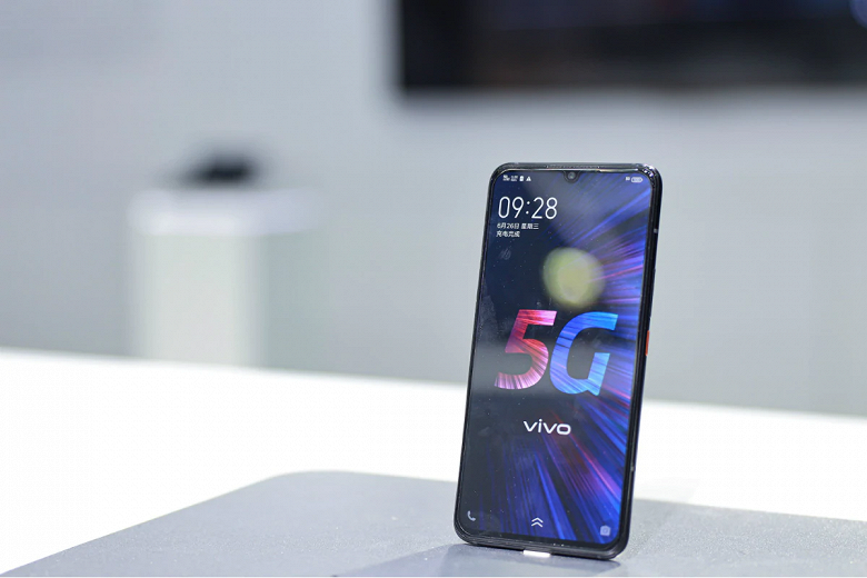 Vivo анонсировала 5G-смартфон и облачные приложения новоиспеченного поколения 5G Cloud Game, 5G Screen Mirroring и 5G EasyShare