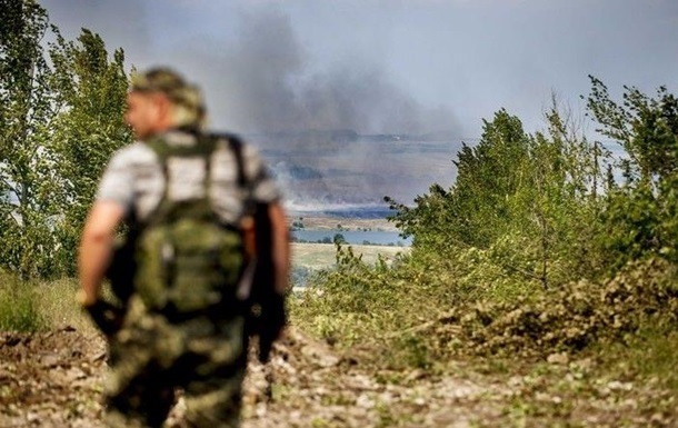 Ракетный обстрел на Донбассе: военный медик умер от ран