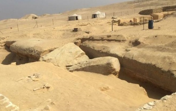 Ученые нашли в древней пирамиде "путь в загробный мир"