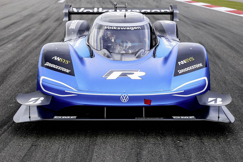 Электрический гоночный автомобиль Volkswagen I.D. R ввел новейший рекорд