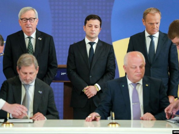 ЕС предоставит Украине 500 млн евро помощи после выполнения обстоятельств - совместное заявление
