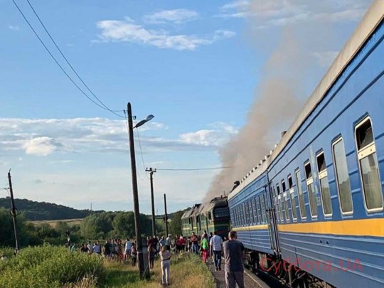 Опасный отдых: в пути возгорелся поезд, вытекающий на азовский курорт