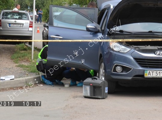 Обнародованы фотороботы подозреваемых в обстреле полицейского в Ужгороде