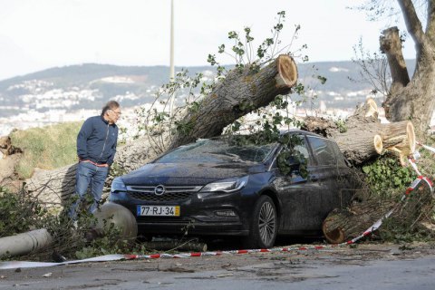 Украинцы не потерпели в итоге урагана в Греции, - консульство