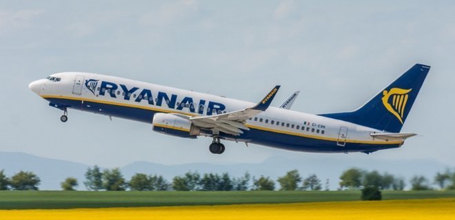 Ryanair закроет базы в некоторых аэропортах