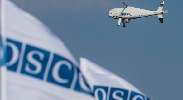 ОБСЕ: в оккупированном наблюдатели видали очередь с “паспортами “ЛНР”
