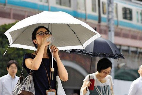 Из-за жары в Японии погибло 23 человека и 12 тысяч госпитализированы