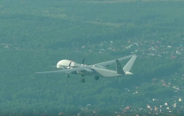 В РФ показали первый полет тяжелого дрона Альтиус