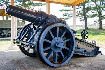 Fort Dix Army Reserve Mobilization Museum - Artillery Photos