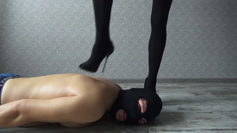 Copro Mistress with beautiful legs hot scat domination - Diarrhea    27 October 2019 (588 MB-720p-1920x1080)