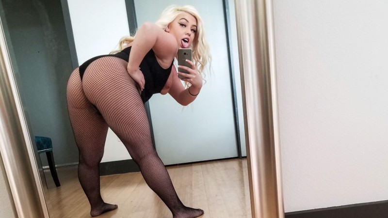 Macy Kennedy - Blonde Deepthroats And Gets Pussy Creampie (2019) SiteRip | 